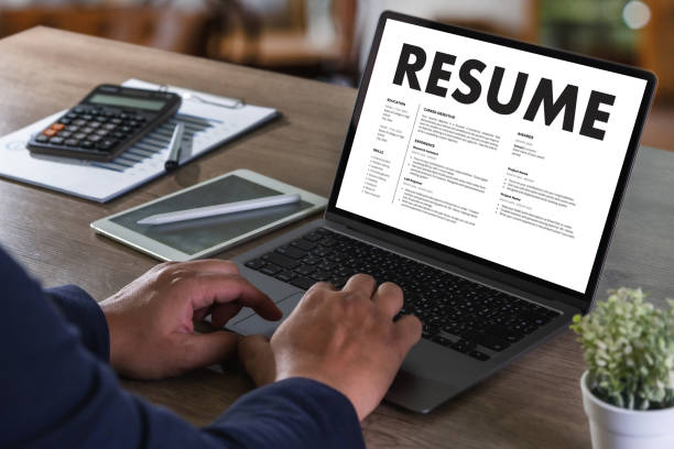 How to Make a Comprehensive Resume: A Step-by-Step Guide