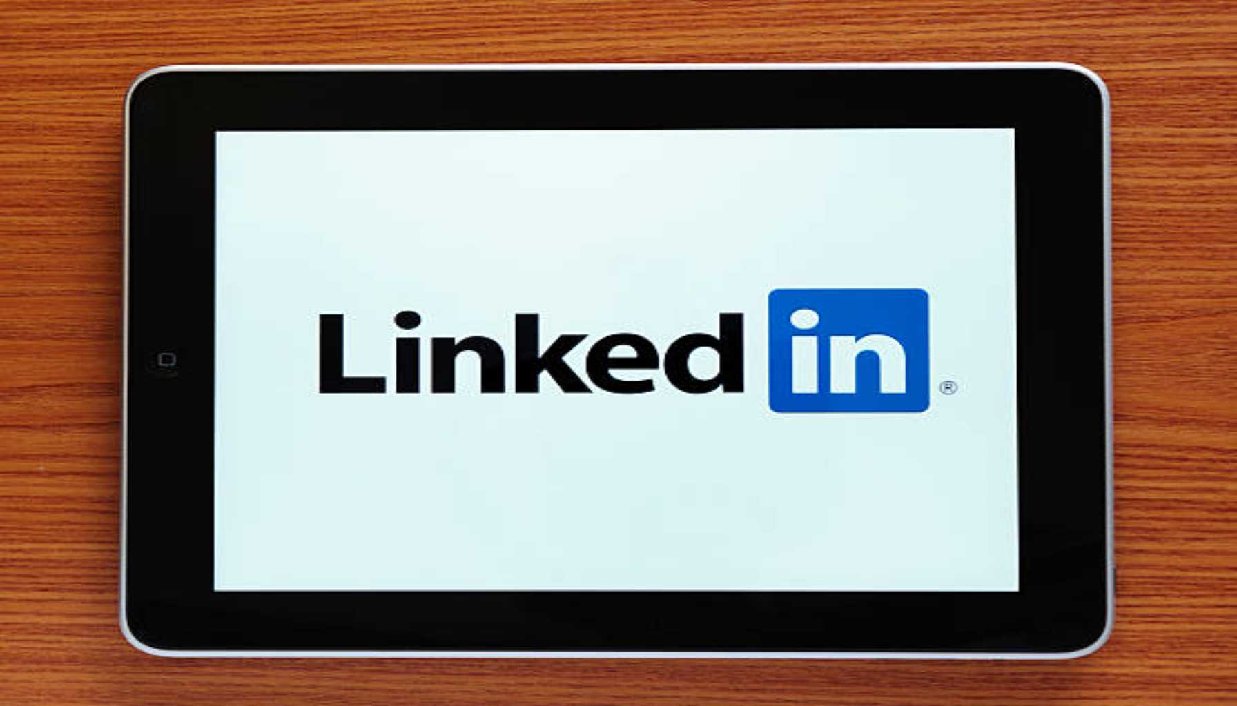 How to Make a Helpful LinkedIn Profile